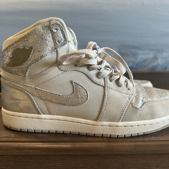 Nike Air Jordan 1‎ Retro Silver Anniversary - Picture 2 of 4